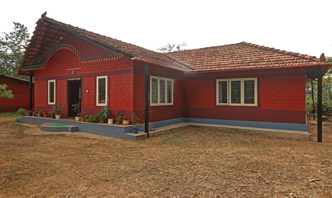 Hotel Allaranda Homestay ماديكيري المظهر الخارجي الصورة